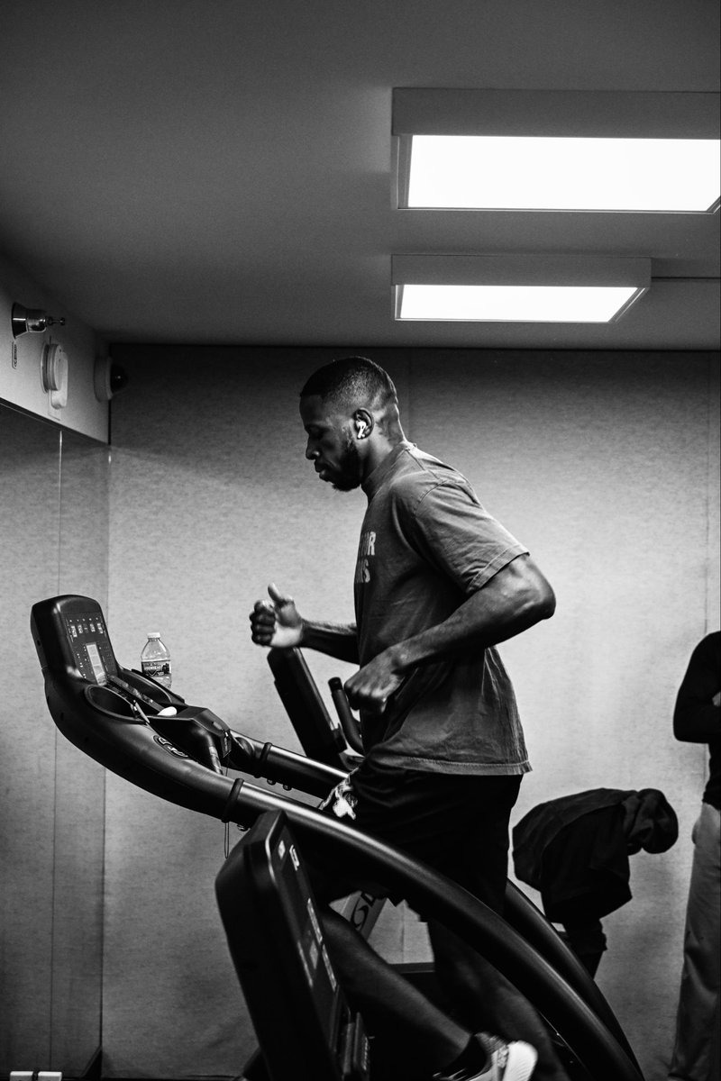 🔒 IN.

@TouchNGo_ | #UFCVegas111