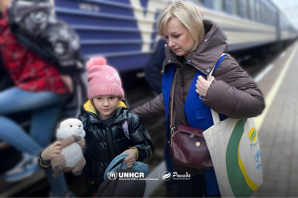 ROKADA_CF's tweet photo. Recently, our team met people who had been evacuated from Donetsk and Kherson regions. Specialists helped families get to their new homes in Khmelnytskyi region and settle in there 🏠

@UNHCRUkraine https://t.co/iwY5XsadUh
