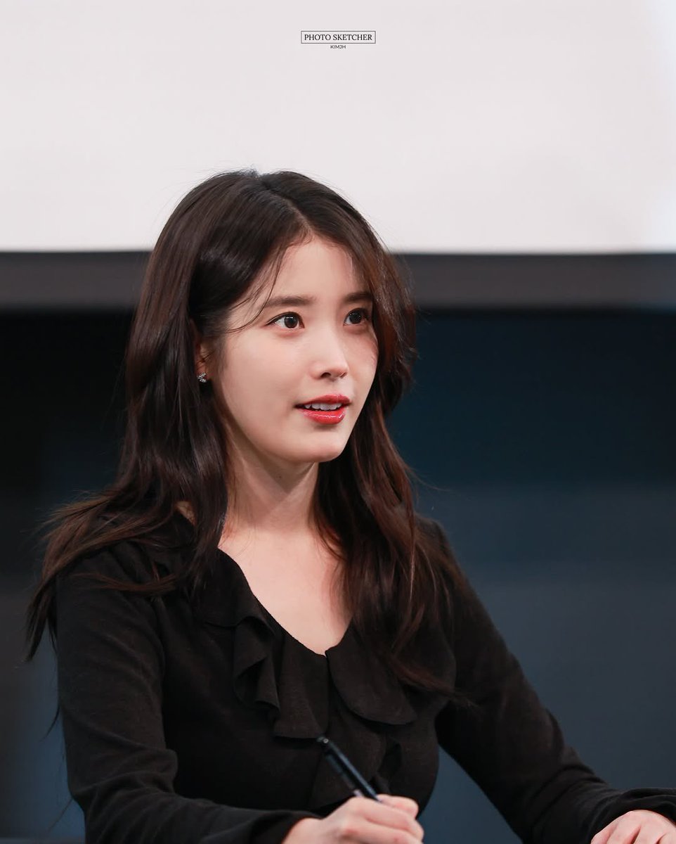 bd_iuaena10's tweet photo. UAENAS! If you see this tweet, please don’t ignore🖤

Every RT and REPLY counts as a vote for IU!

CURRENT RANK: 1st🎉Place
#2025MAMAVOTE #IU https://t.co/YHnHTQ7HLV