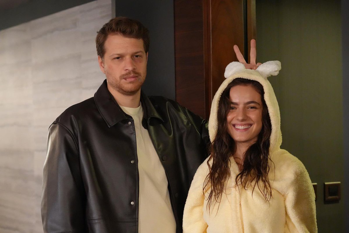 Burak Yörük &amp; Ava Yaman 🐣
#OrEl #TaşacakBuDeniz