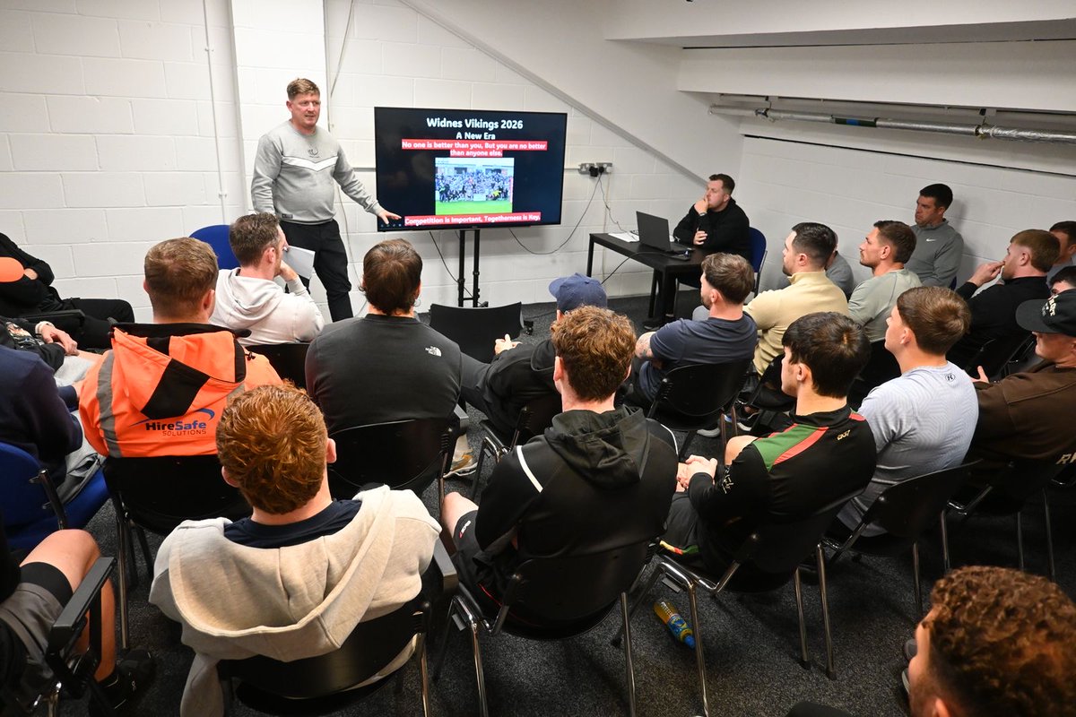WidnesRL's tweet photo. 🫡 Reporting back for duty. Outlining the expectations.

☝️ The lads were back yesterday for a team meeting ahead of the start of pre-season next week!

#VikingsForevermore https://t.co/uiQofAebSg