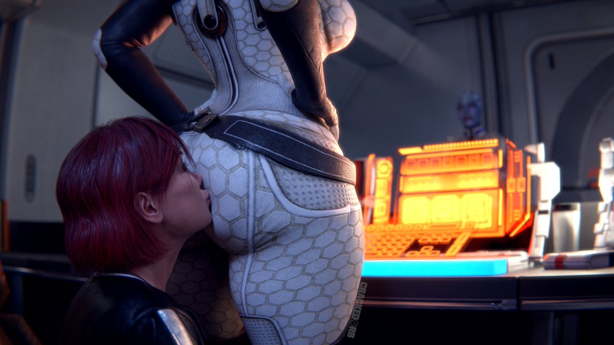crackedorb's tweet photo. Some mass for N7 day. https://t.co/Zthy6kqbF4