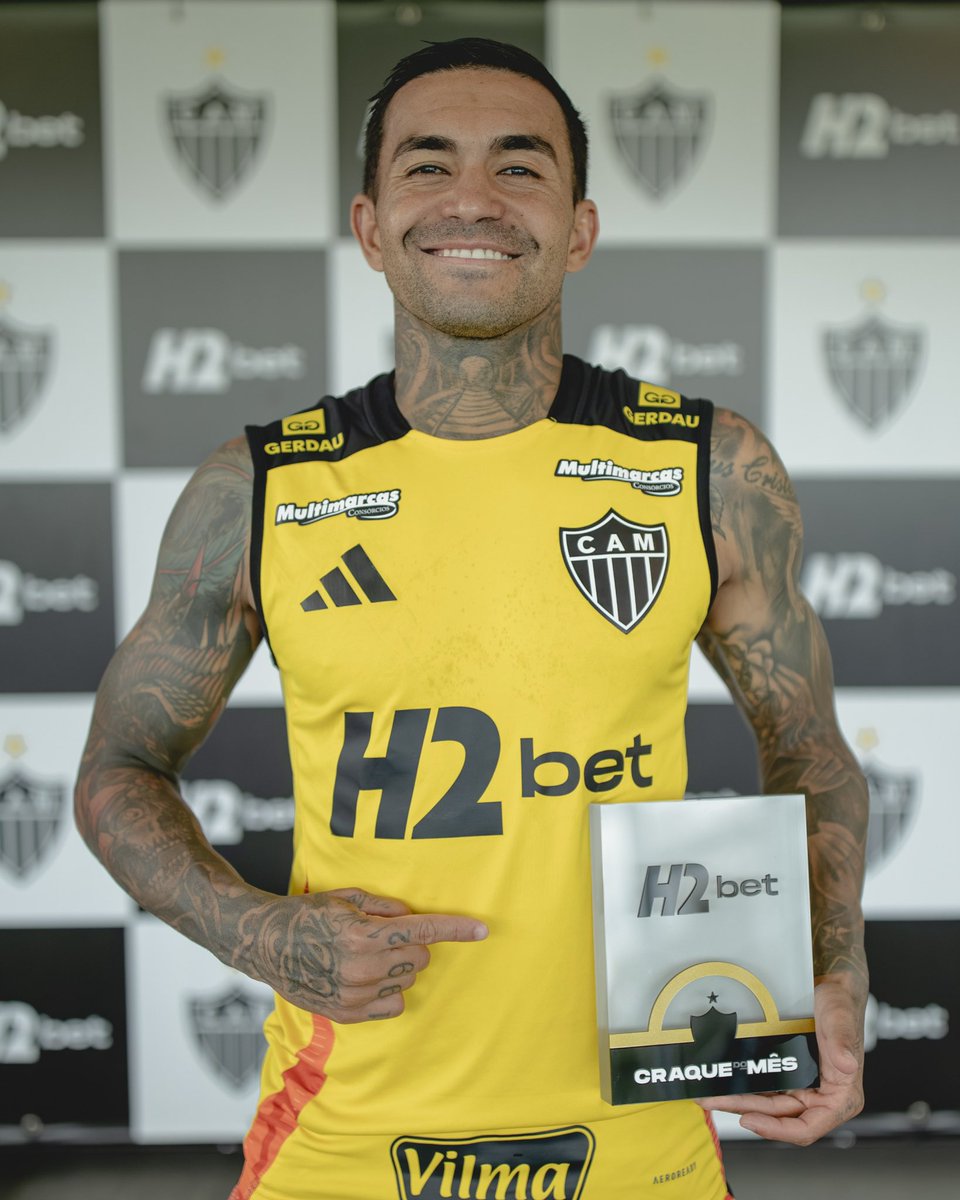 Atletico's tweet photo. Dudu foi eleito o Craque do Mês @h2betoficial !

Jogou muito, baixola! ⚽️🐔 https://t.co/sseZZPpFGc