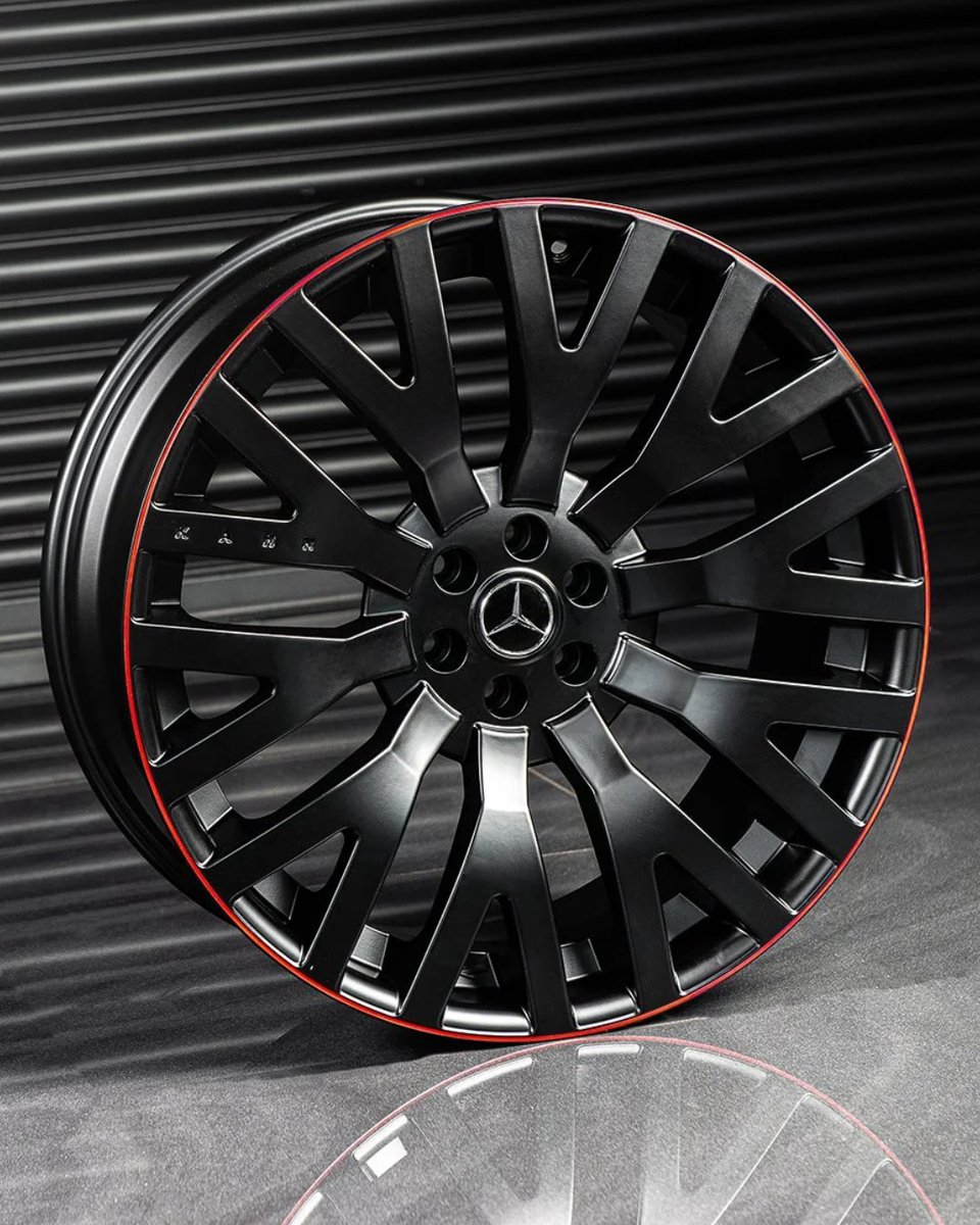 ProjectKahn's tweet image. Mercedes X-Class (2019–Present) RS Light Alloy Wheels with Red Stripe
Price: £2,640

Front Wheel Size: 9.5 x 22&quot;
Rear Wheel Size: 9.5 x 22&quot;
Colour: Satin Black / Diamond with Red Stripe

See more: projectkahn.com/collections/x-…

#ChelseaTruckCo #KahnDesign #Mercedes #XClass #RSWheels