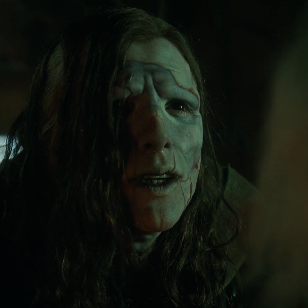 cntariogothic's tweet photo. the creature’s big, melancholic doe eyes and glowing, rage filled gaze have bewitched me body and soul https://t.co/WNY0I0FbX2