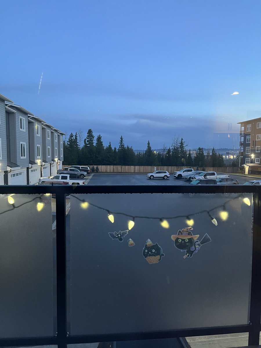 ChristineYH's tweet photo. Yesterday’s #patiopic. I was so grateful to see @vwoelders in Prince George. She presented about ARC-BC to #EDUC394. I am reminded by the teacher network created when #bcedchat and EDU-Twitter was “a thing” to meet and collaborate with BC Educators. I met a lot of great people. https://t.co/WK3XHJvnGC