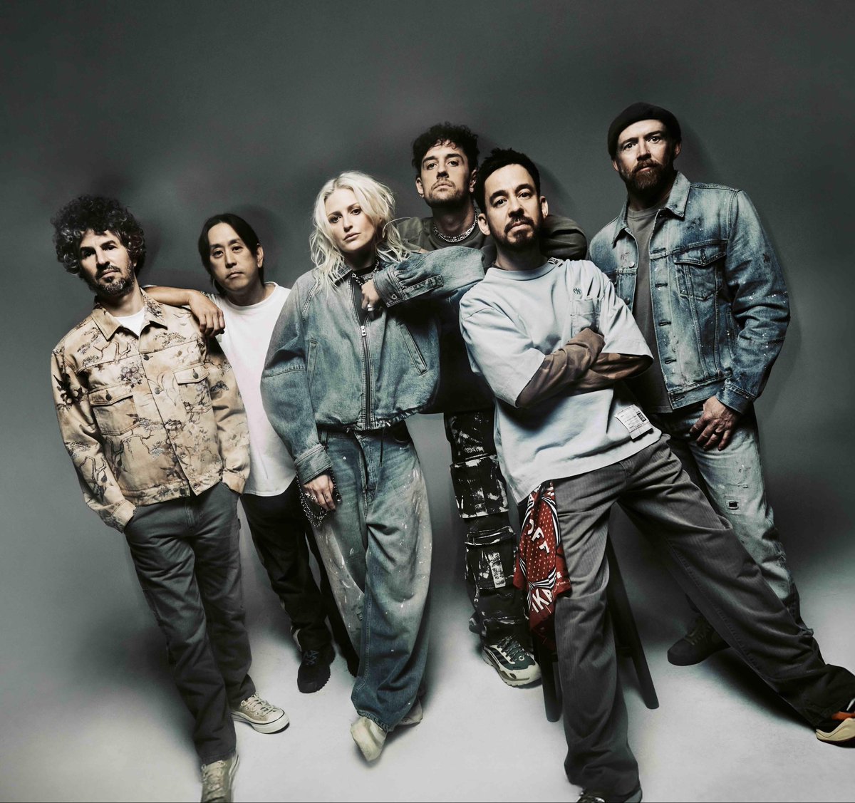 a.🍍| fan account tweet media