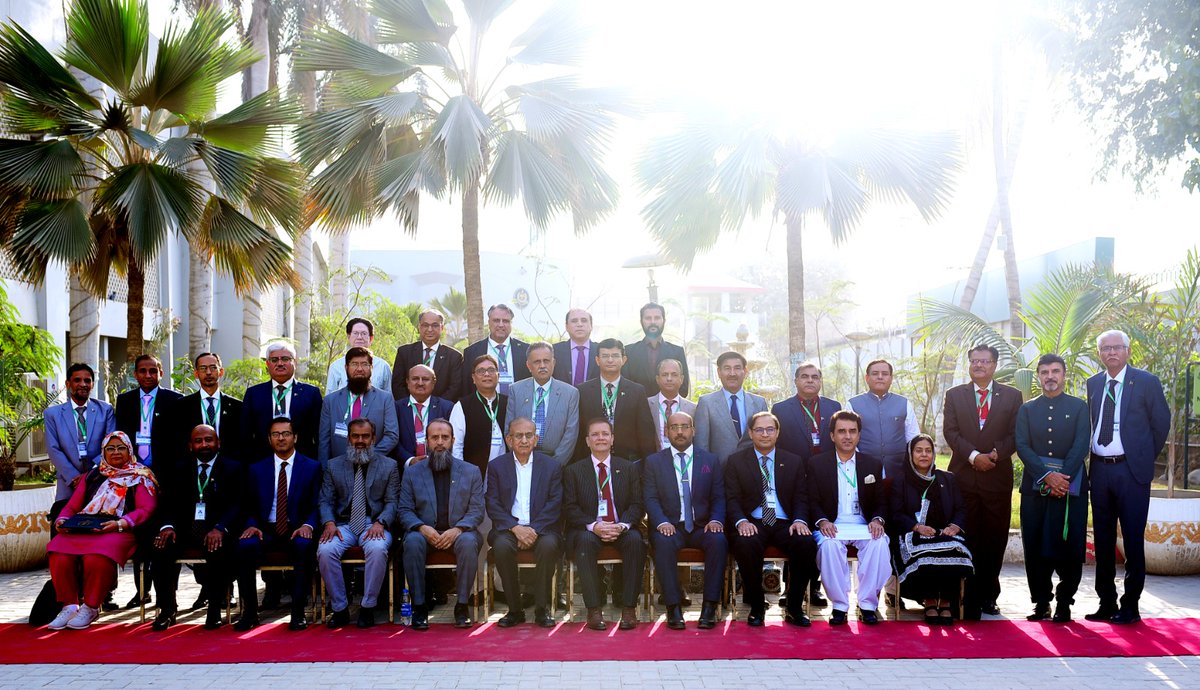 DrSyedSaif's tweet image. Today the graduation ceremony held at National Institute of Public Administration (NIPA) Karachi , Pakistan 🇵🇰 on successfully completion of Professional Development Program for Vice Chancellors &amp;amp; Future Leaders 3rd - 7th Nov, 2025,  

#karachi
#nipa