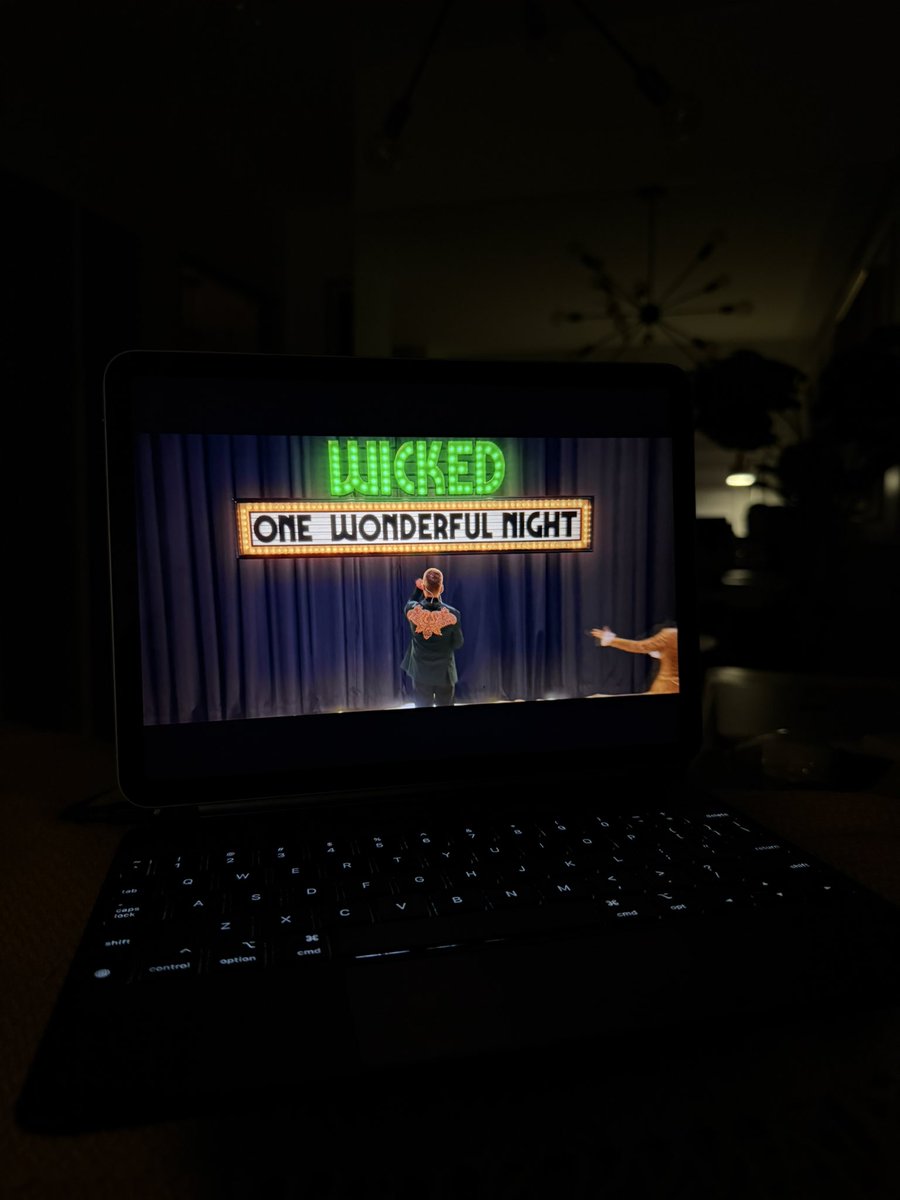 Nakaka happy on a Friday night #WickedOneWonderfulNight