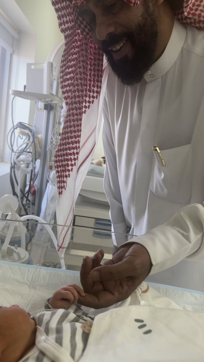 الحمدلله المنعم الوهاب حمدا يليق بجلال وجهه وعظيم سلطانه' ٠٠٠٠
لقد اكرمني الله بمولوده أسميتها نجله تيمن بجدتها والدتي عليها رحمة الله ٠٠أسال الله أن يحفظها ويصلحها ويجعلها قرة عين لي ولوالدتها وان يرزقنا برها أحياء وامواتا    دعواتكم