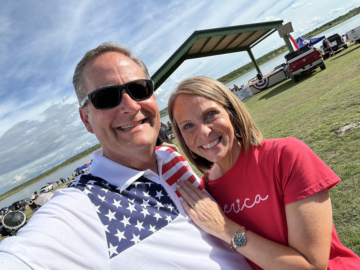 Happy Birthday to my better half. You make my life complete!Everyone that is around you is better for it. I Love You!