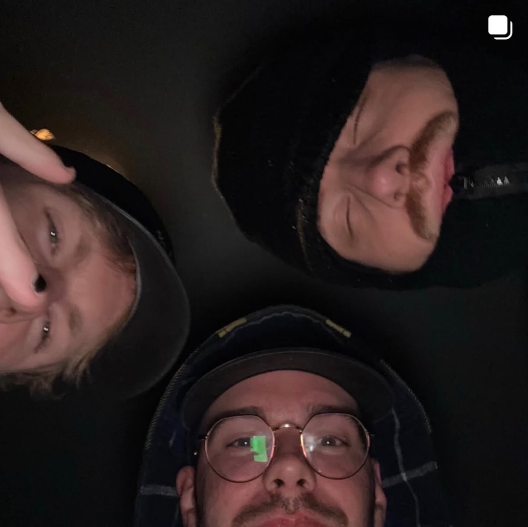 this is all the way from NY2 he wants to be us so bad #joomfsday