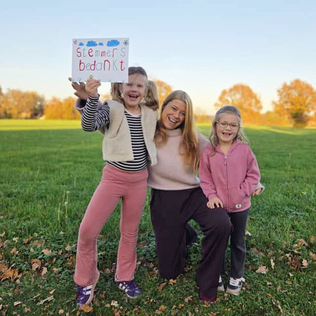 Meer dan 120.000 mensen gaven mij hun stem, blijkt vandaag uit het rapport van de Kiesraad. 

Ik voel me enorm vereerd, zoveel dank voor jullie massale steun! ❤️

(Oudste nichtje maakte natuurlijk de mooie tekening.)