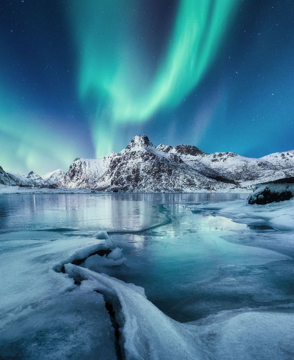 Lofoten Islands, Norway  #AuroraBorealis #Winter