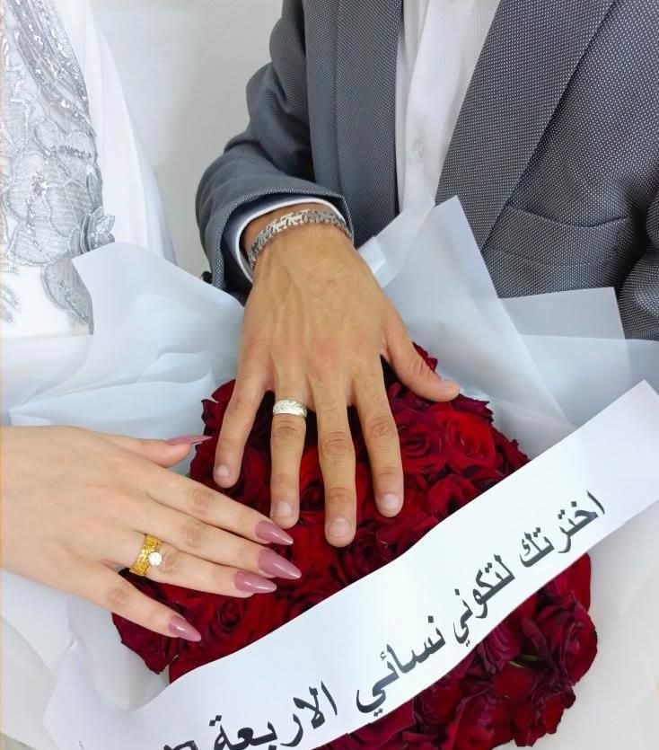 محلاهمممم🥹🤍💓💓

عقبال عند كل العزّابية 😂😂