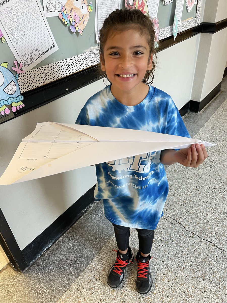 HPCS_Library's tweet image. Congratulations, Airplane Contest Winner! 💙 @HPCS_TN