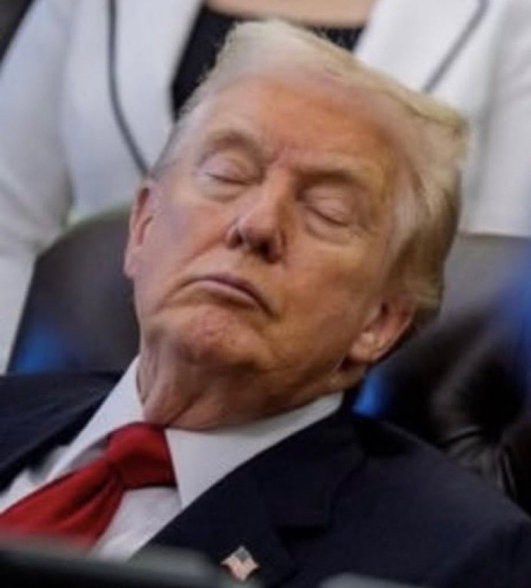 <a href="/atrupar/">Aaron Rupar</a> Yeah, he’s crushing it. 🤡