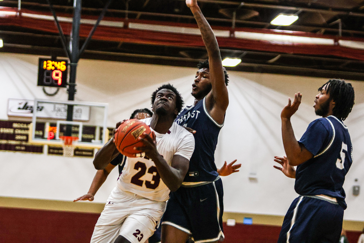 JacksonCollege's tweet photo. 🏀 The Jets men’s basketball team battled hard but couldn’t overcome a cold shooting night, falling to Terra State 74–86 at home. The team looks to bounce back on the road Saturday at Southwest Michigan as part of a doubleheader. Go Jets! 💪 #jackscollege #jcjets https://t.co/qfuoa5yGAQ