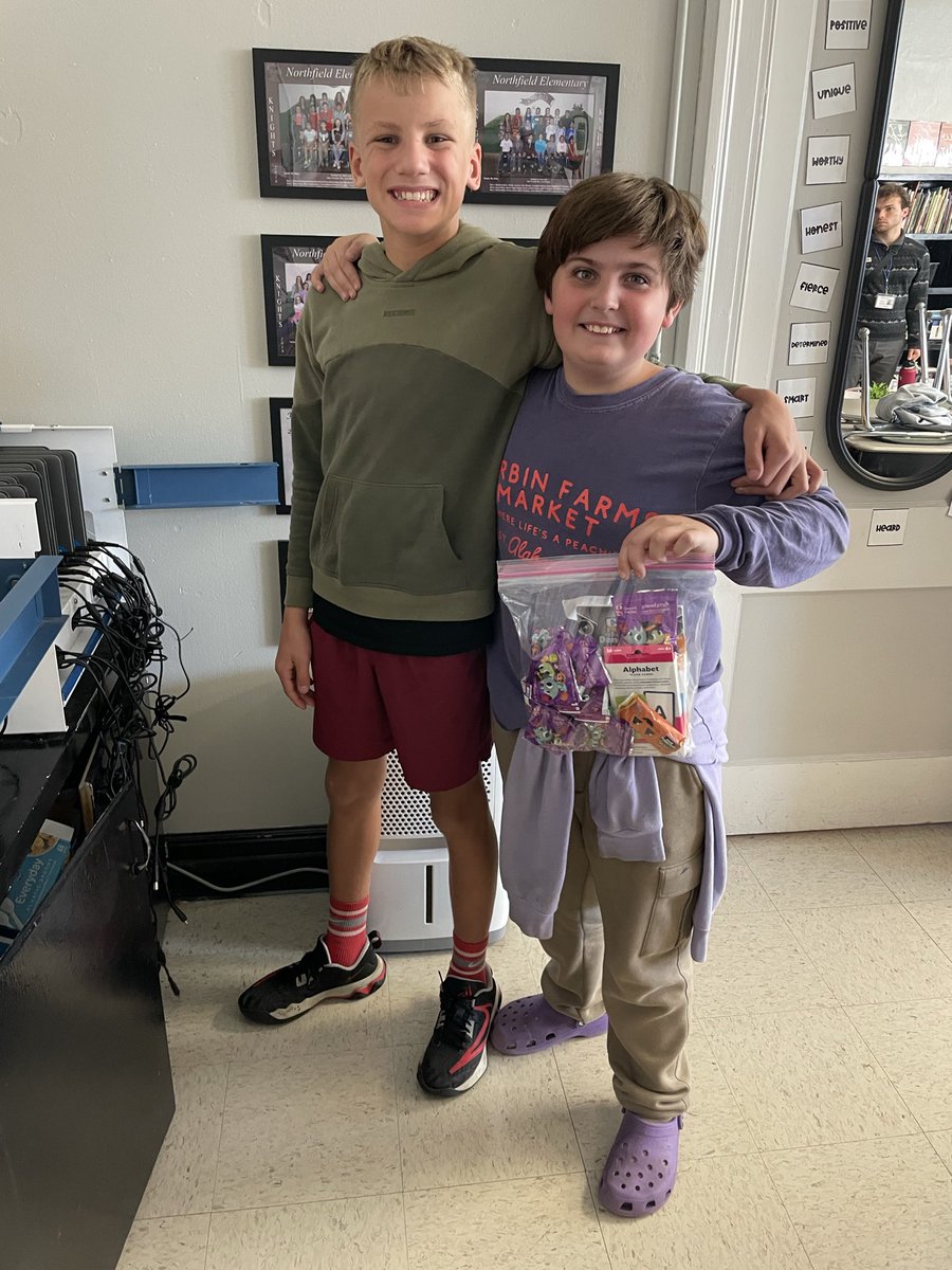 HPCS_Library's tweet image. Congratulations, Estimation Jar Winner! 💙 @HPCS_TN