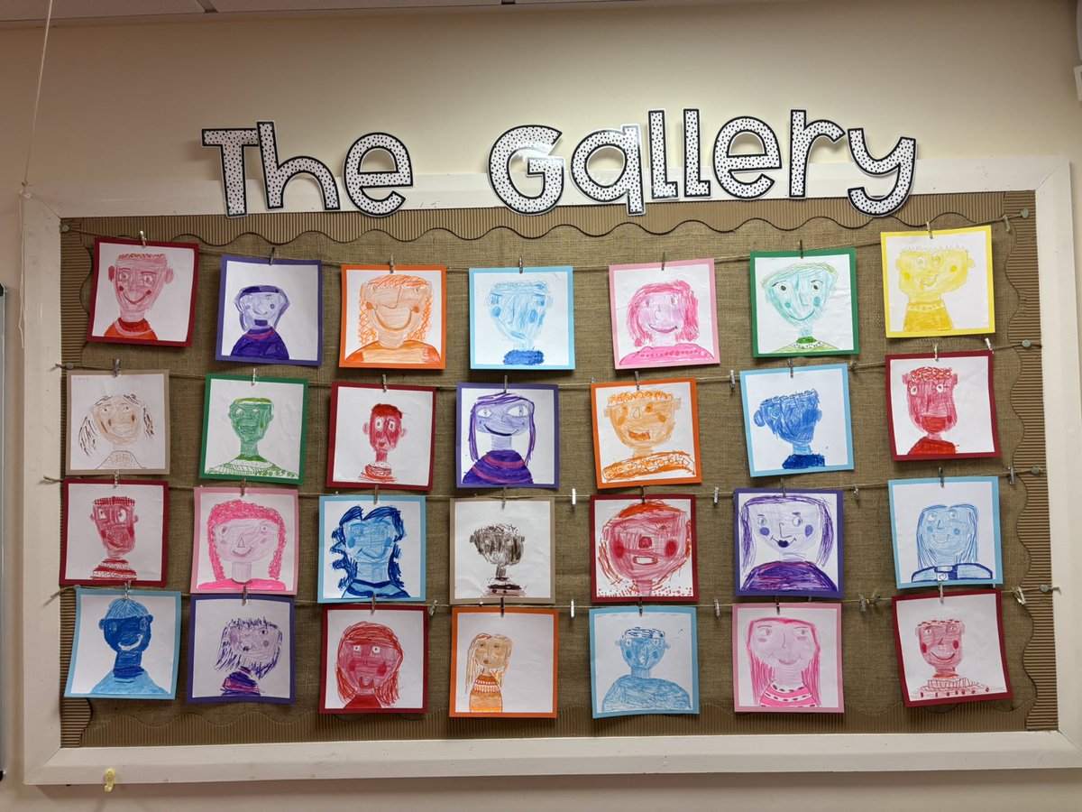 pondparkp2's tweet photo. P2P created monochromatic self-portraits using their favourite colour.  The end result is spectacular.🌟 https://t.co/hZ3JRUlQjW