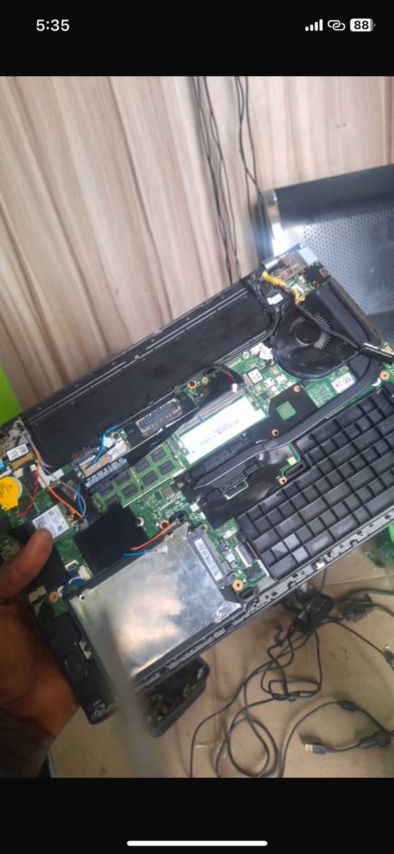 Hi <a href="/Wizarab10/">Sir Dickson</a> , my laptop just pack up and I just sign up at <a href="/axiaafrica/">Axia Africa on 10,000 Scholarships to Africans</a> to improve on my tech journey as a product designer 

Please 🙏🏽 help me out. Please 🙏🏽 
I don’t have any hope of getting another soon