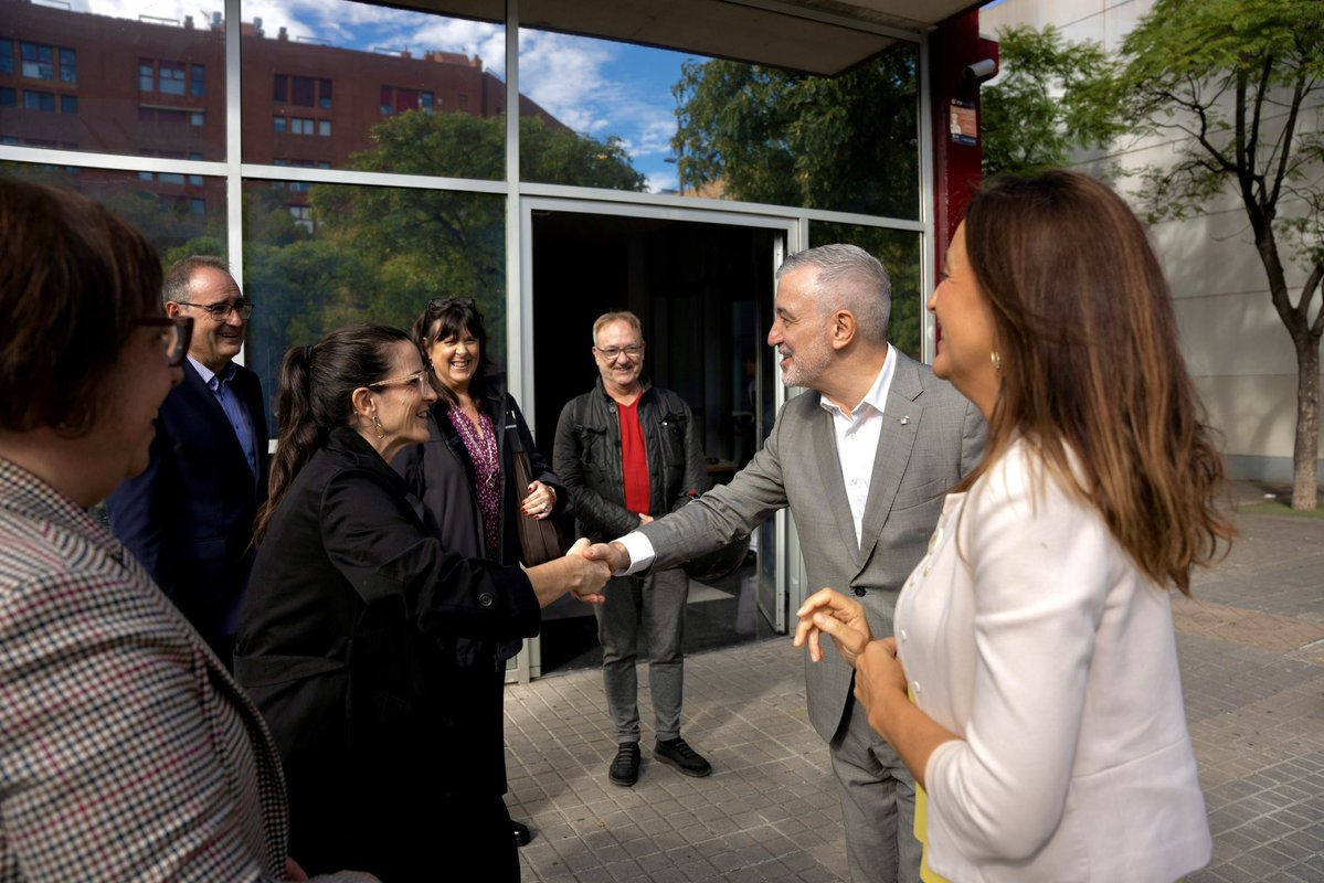 Avui hem inaugurat el nou Institut de Gastronomia i Restauració de Barcelona amb l’alcalde Jaume Collboni. Aquest nou centre públic ofereix l’itinerari formatiu complet dins l’àmbit de la gastronomia i la restauració, en gestió i innovació culinària, un sector amb alta demanda