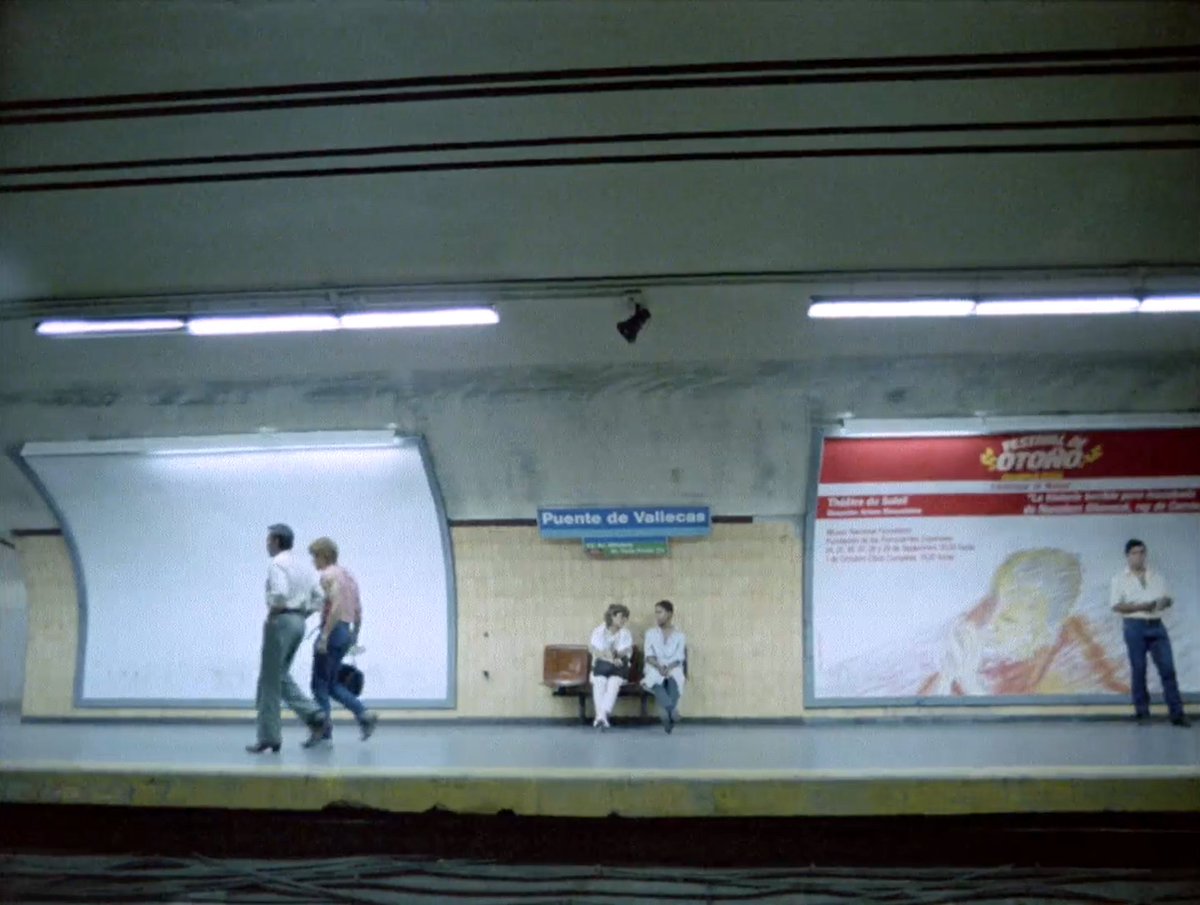 edlifotogramas's tweet image. La estanquera de Vallecas (1987) dir. Eloy de la Iglesia