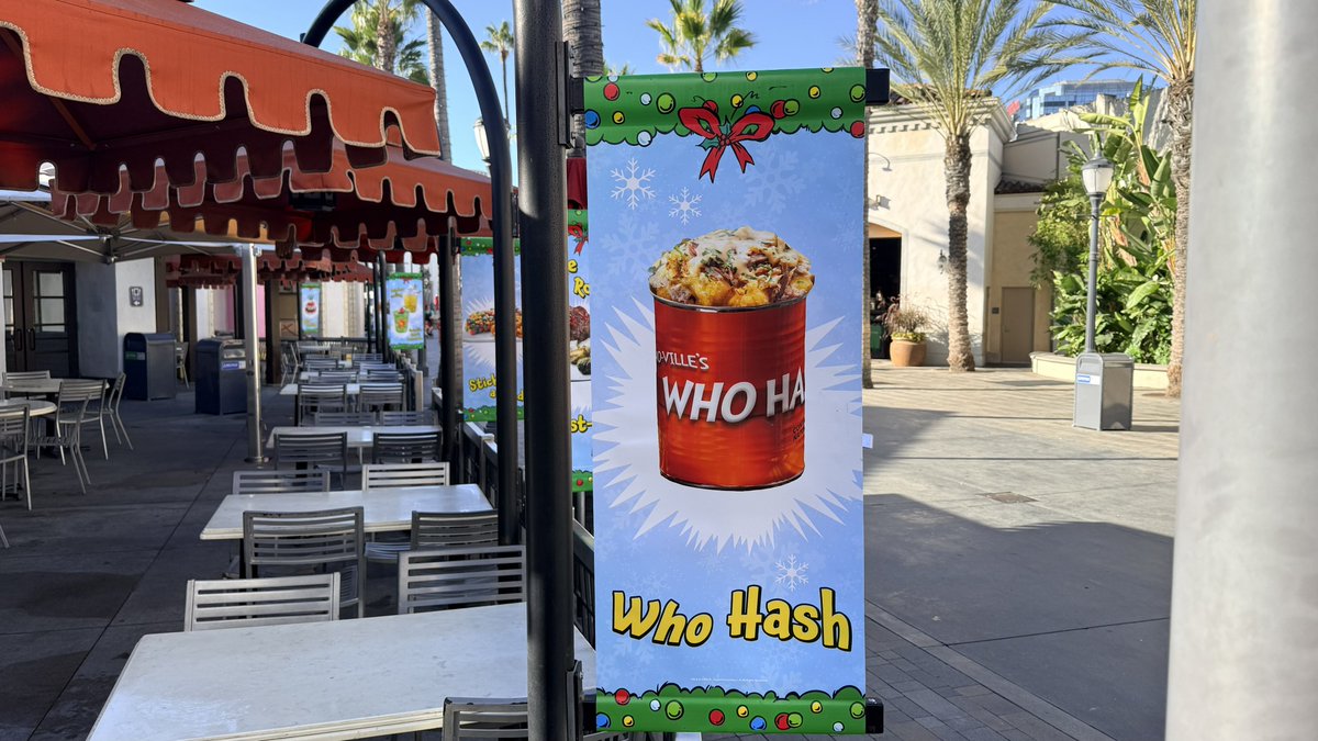 themeconductor's tweet photo. Part 2 New Grinchmas Foods Coming Soon To Hollywood and Dine at Universal Studios Hollywood for Grinchmas this Christmas Season!!! #universalstudios #universalstudioshollywood #ush #grinch #grinchmas #christmas #whooville https://t.co/Dt9Mdyw7yl