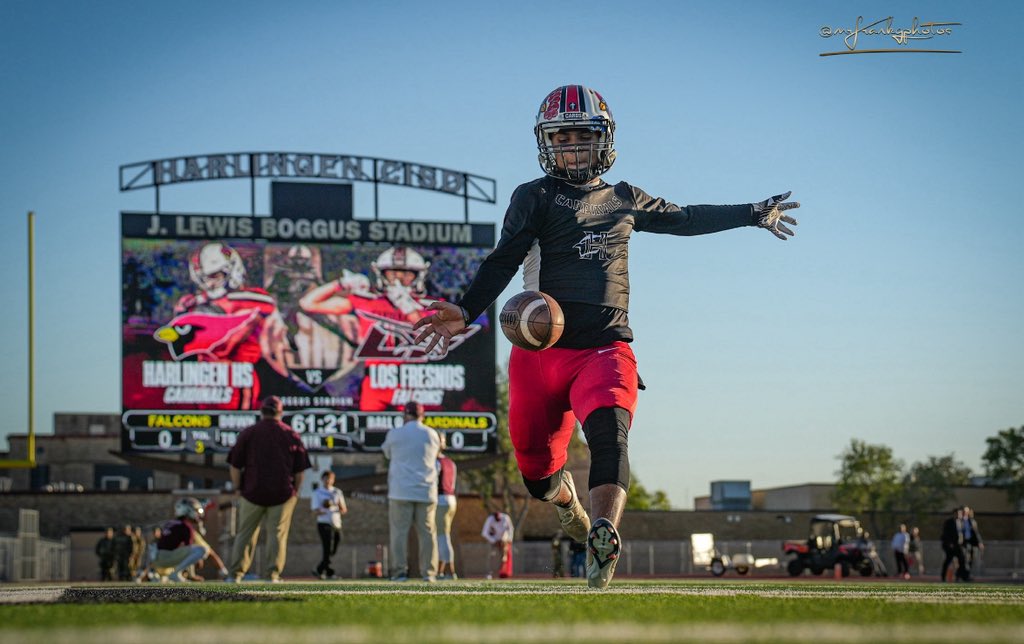 derekcaguilar's tweet image. Big Rivalry Game tonight vs San Benito!! One of the Oldest Rivalries. #CSND!! Final District Game before playoffs!!

@Coach_Cotton713 @Coach_JJohnson
@CoachScifers @CoachOB_5
@CoachDaleen
@CoachNikNelson
@CoachTBleil @CoachJerret
@CoachSvoboda
@CoachTBush @Coach_JW3