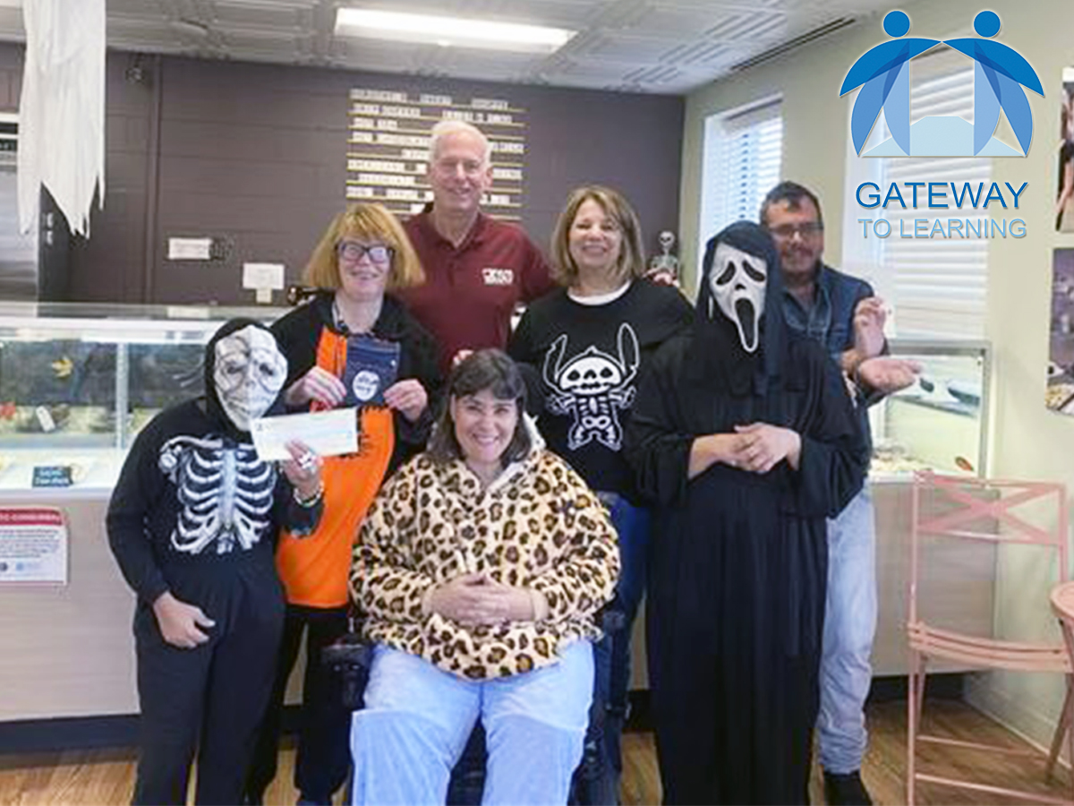 CiscoBuildUnion's tweet image. CISCO is extremely proud of ALL its members who supported our September golf outing. Your sponsorships, raffle ticket sales and monetary donations allow us to financially support @GTL_Chicago and @NourishHopeChi!
#GTL #CISCO #NourishingHope #SNAP #UnionStrong