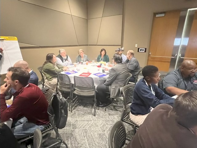 phccnatl's tweet image. PHCC chapter leaders from across the country came together for the Chapter President and Executive Director Lunch at PHCC CONNECT 2025. The event was a great opportunity to share ideas and strengthen connections that move our association forward.

#PHCCCONNECT2025