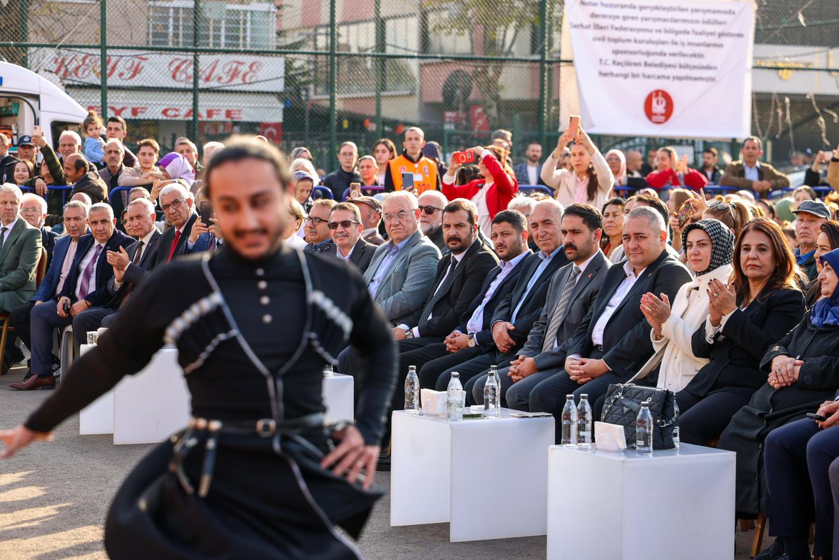 Belediye Başkanımız Sayın Dr. <a href="/OzarslanMesut/">Dr. Mesut Özarslan</a>’ın öncülüğünde, Keçiören Belediyemiz tarafından düzenlenen 2. Geleneksel Serhat İlleri Yöresel Yemek Yarışması’nın final günü ve ödül törenine; Parti Meclisi Üyemiz Sayın <a href="/SaniyeBarut/">Av. Saniye Barut</a>, Keçiören İlçe Başkanımız Sayın <a href="/gorkemcyildirim/">Görkem Yıldırım</a> ve