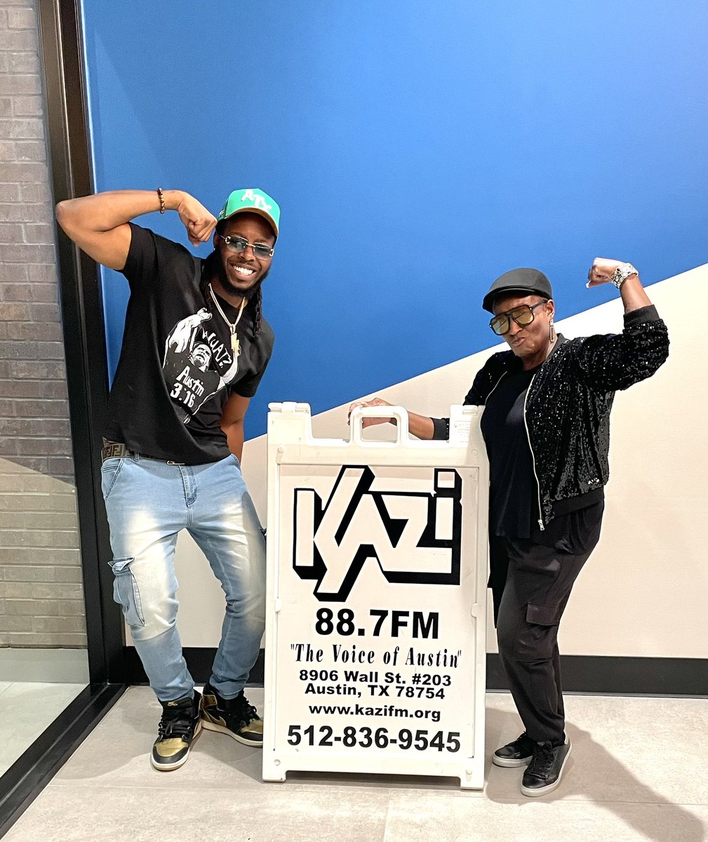 StylistMichelle's tweet image. GREAT to be BACK in-studio at KAZI 88.7 FM for the video podcast “We Flex Properly Now” (Instagram: @_wfpn) talking about Michelle Washington® shoes (Instagram: @michellewashingtonshoes) my shoe collection! #kazi #shoes #sneakers #sneakerhead