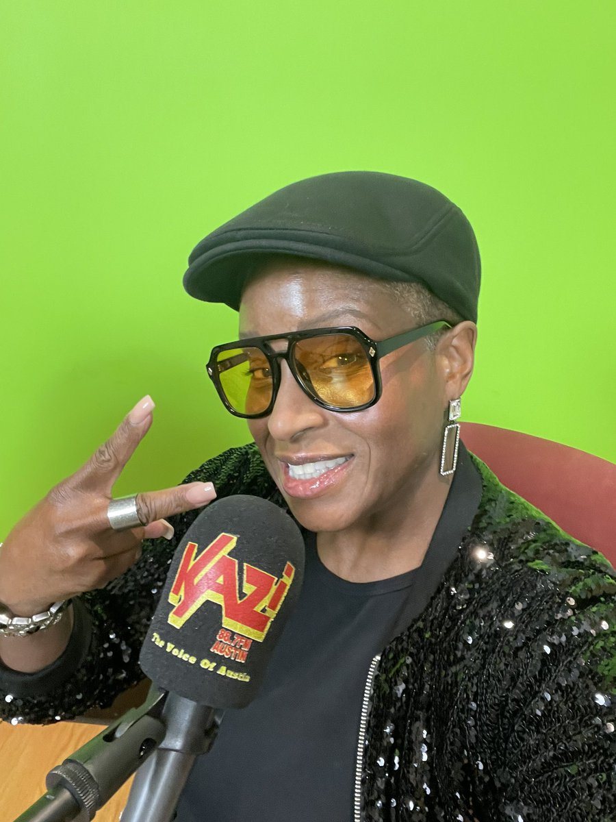 StylistMichelle's tweet image. GREAT to be BACK in-studio at KAZI 88.7 FM for the video podcast “We Flex Properly Now” (Instagram: @_wfpn) talking about Michelle Washington® shoes (Instagram: @michellewashingtonshoes) my shoe collection! #kazi #shoes #sneakers #sneakerhead