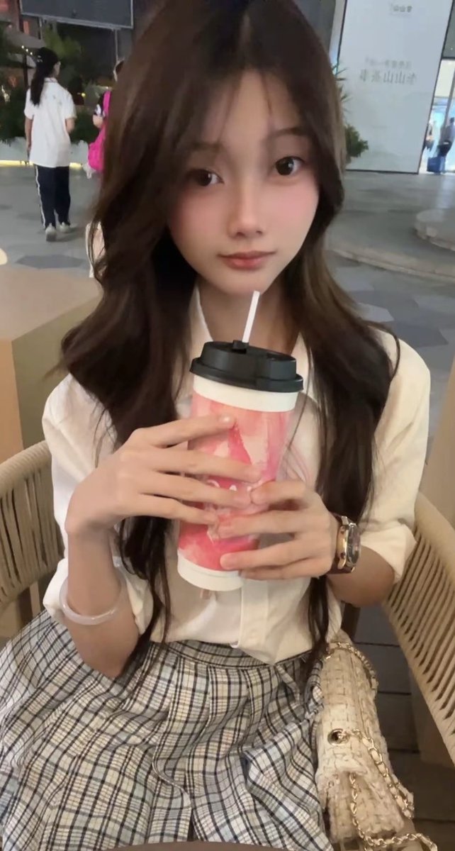 不是Drakark tweet media