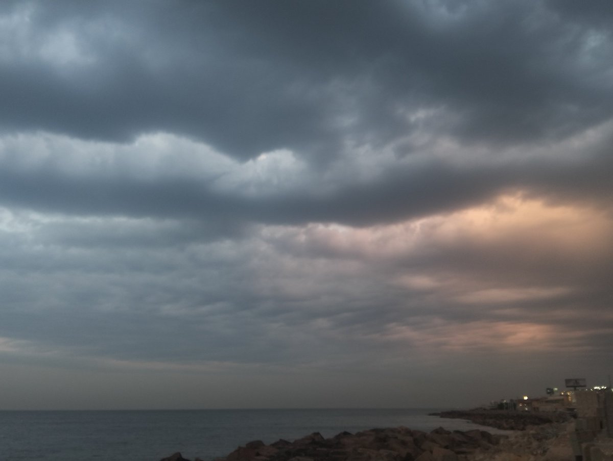 mohamedatta53's tweet photo. اسكندريه روعة في الشتاء 💙🌧️ https://t.co/T2UaLdzn2N