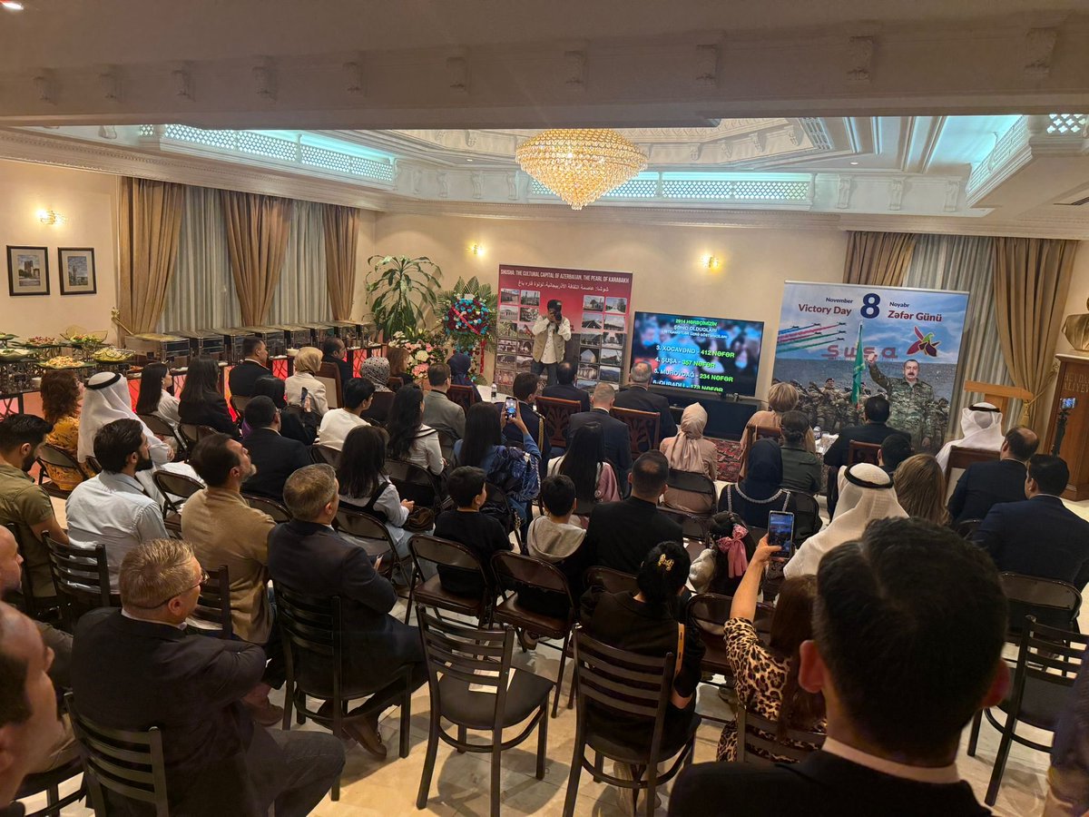 AzEmbKuwait's tweet image. بكل فخر واعتزاز احتفلنا بالذكرى الخامسة ليوم #النصر في 8 نوفمبر.