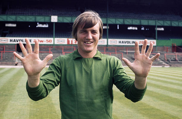 goalkeepersdiff's tweet image. &quot;I always fancied becoming a goalkeeper, but I didn&apos;t think I was good enough&quot; - Derby County&apos;s League title winning goalkeeper Colin Boulton reflects on his youth career where he typically ended playing up front.