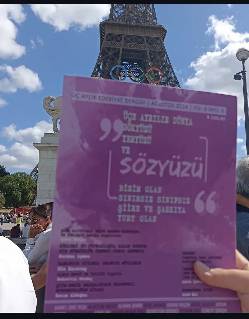 "Üçe ayrılır dünya
Gökyüzü
Yeryüzü
Ve
SÖZYÜZÜ
Bizim olan
Sınırsız sınıfsız
Şiire ve şarkıya yurt olan"
                         Erdal Dalgıç <a href="/erdalgic/">erdal dalgic</a>