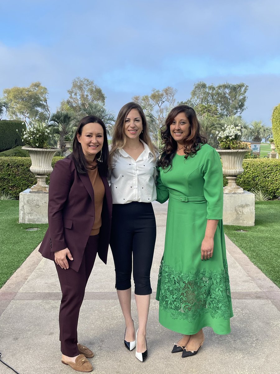 Was going to say something humble braggy, but not going to lie, this is really cool and I’m really proud!! 😍
Kicking off our first #WIH meeting. 
#WomenInHematology let’s do this 💪🏼
A huge 🙏🏻 to all of our amazing speakers and generous sponsors.