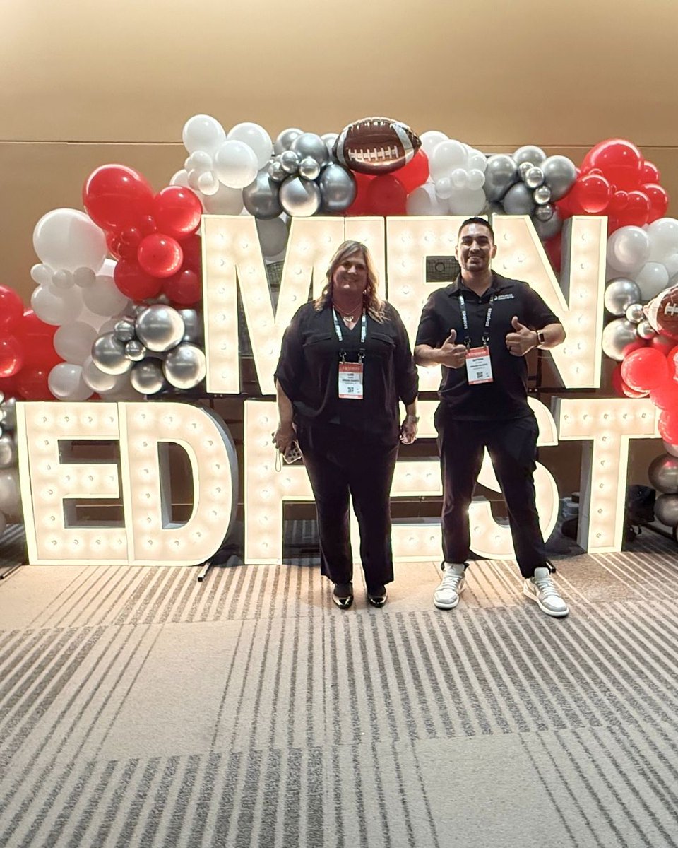 AmazingMagnets's tweet image. That’s a wrap on #EdSpaces2025!
We’re leaving Columbus inspired by the creativity, collaboration, and forward-thinking ideas shared throughout the week. 🚀
#amazingmagnets #Education #innovation