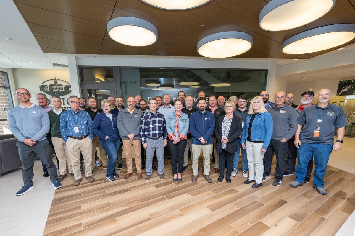 Ohio_EMA's tweet image. Our team completed the leadership program through the Voinovich School at Ohio University! We are grateful for the lessons in communication, motivation, and strength-based leadership.  #Leadership #PublicService