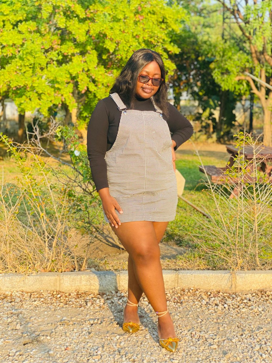 Je Suis Elle 👑😊💅 tweet media