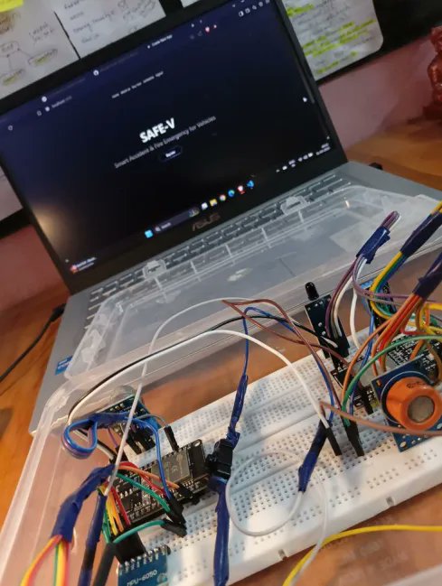 harmitwt's tweet image. Ever stared at a tangle of wires and thought, &quot;This is gonna save lives.. or fry my laptop&quot;? 😅 Just wired up my SAFE-V prototype – a smart safety vault that locks down valuables with AI driven sensors(shoutout to that ESP32 brain!).#HardwareHacks #Iot #MakerMovement #Electronics