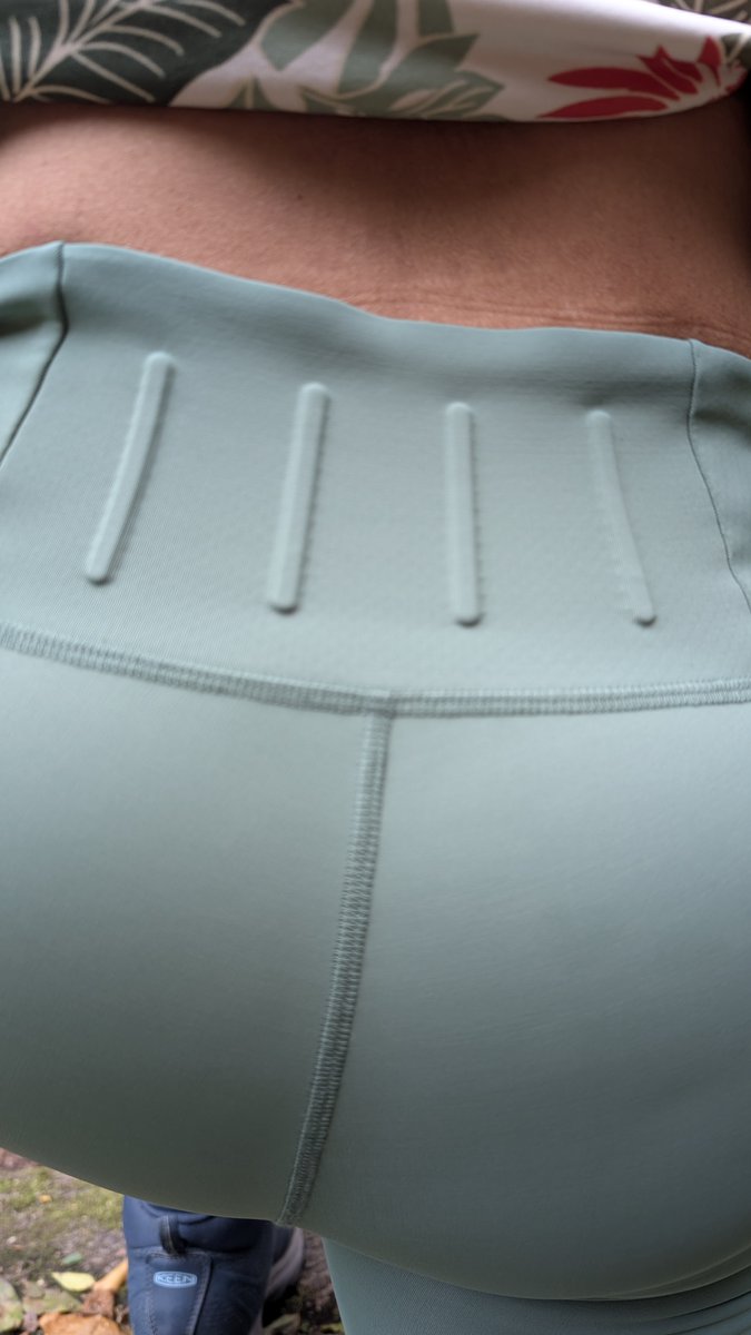 GEAR | Award-Winning ZonalAdapt Berghaus Farren Leggings Review

New <a href="/TheRealBerghaus/">Berghaus</a> Farren leggings feature award-winning ZonalAdapt technology engineered to support the way a woman’s body moves and changes, but how do they hold up out on the trail? 

campingwithstyle.co.uk/gear-berghaus-…