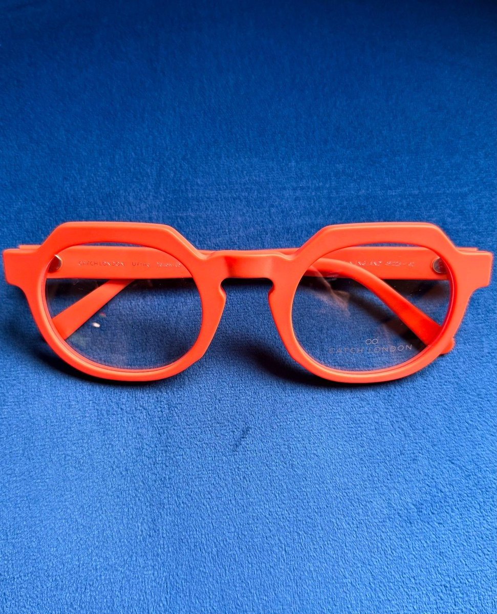 Bright #orange specs anyone? Another fantastic frame from the <a href="/LondonCatch/">CatchLondon</a> range at the #Llanishen practice!