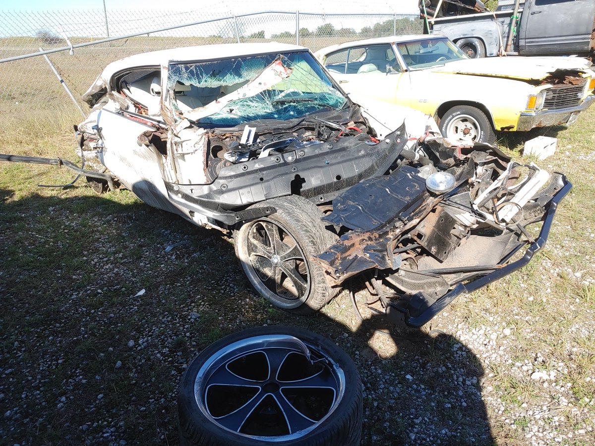 carappraisalCFL's tweet image. Don't gamble with your investment! Get it Appraised! Contact us for a FREE Consult. 407-791-4034

  #cflautoappraise  #replacementcost #insurancepolicy