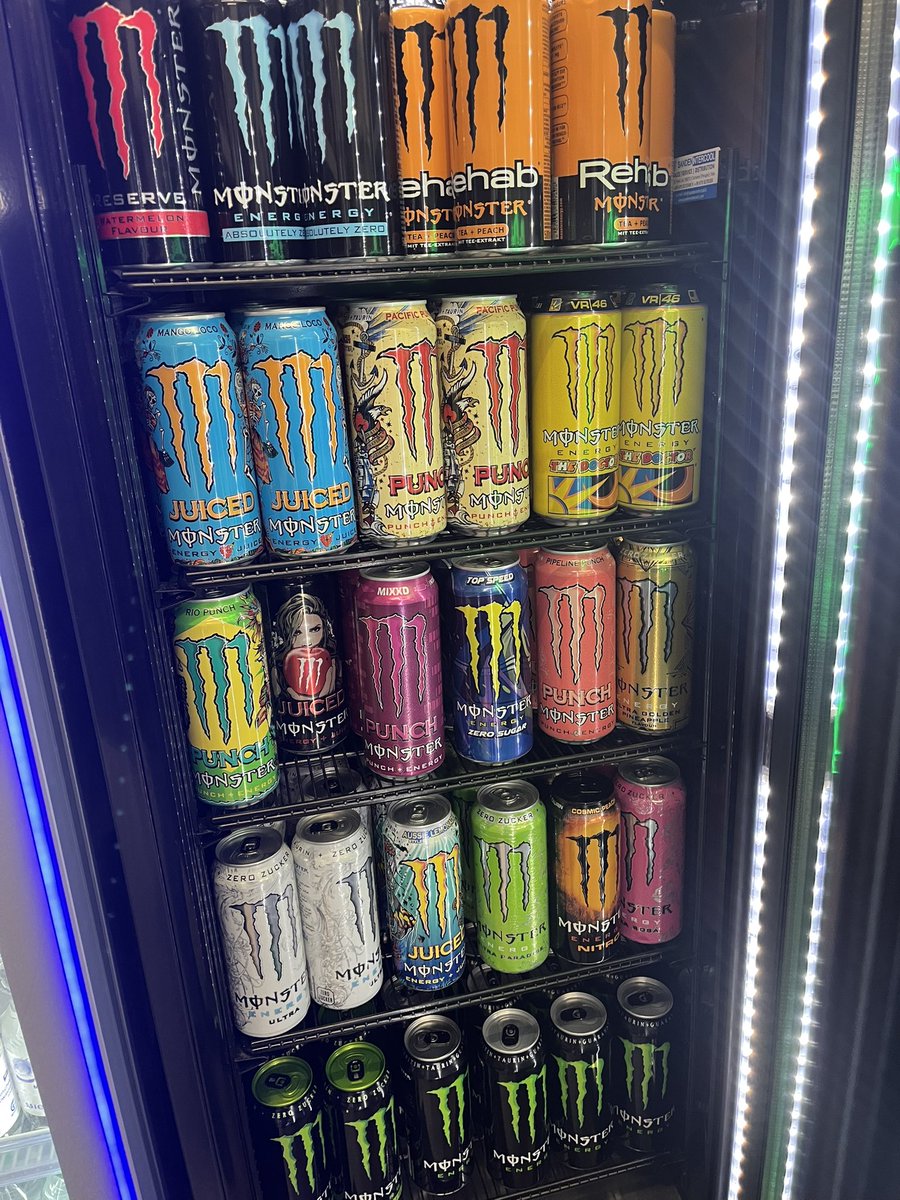 Meusi ✨ tweet media