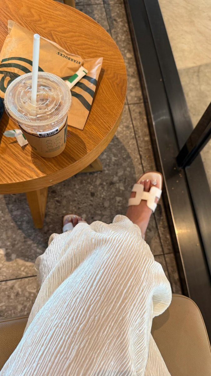 juliapage523's tweet photo. Enjoying a moment with my favorite iced coffee at Starbucks! ☕️✨ https://t.co/tNQGHnkNvE