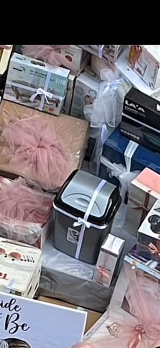 حتى سطل الزباله مو قادر يجيبه متزوج ليه